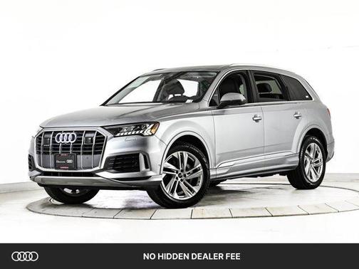 Satellite Silver Metallic 2023 Audi Q7 45 Premium Plus