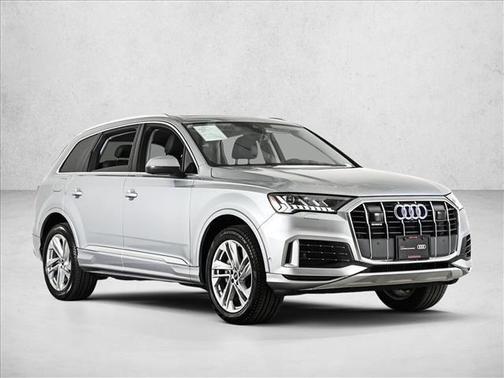 Satellite Silver Metallic 2023 Audi Q7 45 Premium Plus
