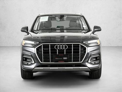 Manhattan Gray Metallic 2023 Audi Q5 40 Premium
