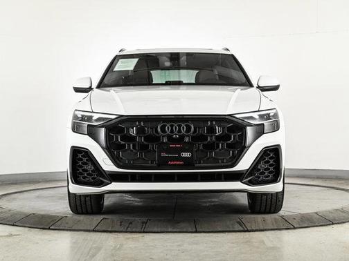 2025 Audi Q8 Premium Plus