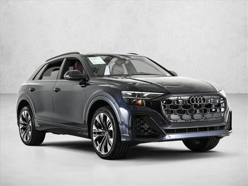 2025 Audi Q8 Premium Plus