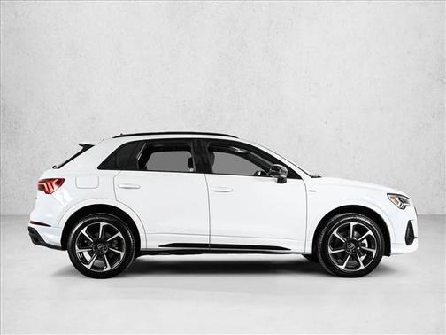 2025 Audi Q3 45 S line Premium