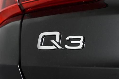 2025 Audi Q3 45 S line Premium