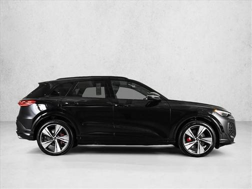 Mythos Black Metallic 2026 Audi SQ5 3.0T Premium Plus