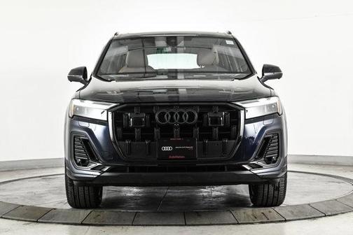 2025 Audi Q7 45 Premium Plus