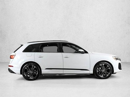Glacier White Metallic 2026 Audi Q7 PRESTIGE