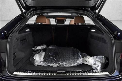 2025 Audi Q8 Premium Plus