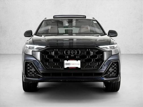 2025 Audi Q8 Premium Plus