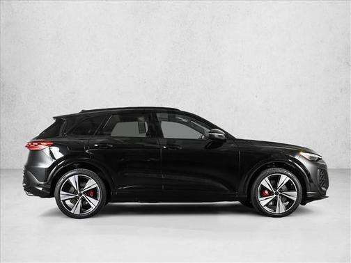 Mythos Black Metallic 2026 Audi SQ5 3.0T Premium Plus