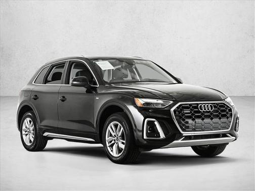Mythos Black Metallic 2023 Audi Q5 45 S line quattro Premium