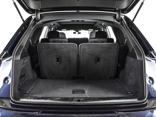 2025 Audi Q7 55 Prestige