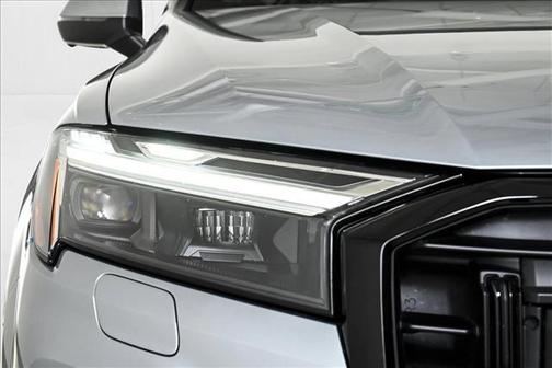 2025 Audi Q7 45 Premium Plus
