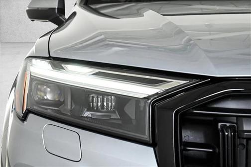 2025 Audi Q7 45 Premium Plus