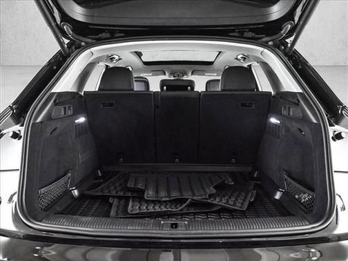 Mythos Black Metallic 2023 Audi Q5 45 S line Premium Plus