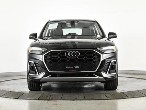 Mythos Black Metallic 2023 Audi Q5 45 S line Premium Plus