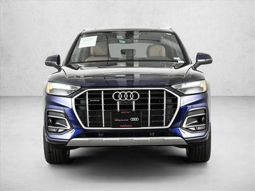 Navarra Blue Metallic 2024 Audi Q5 40 Premium