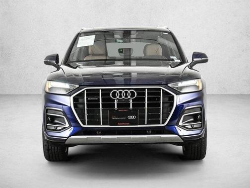 Navarra Blue Metallic 2024 Audi Q5 40 Premium