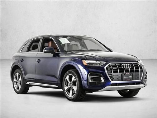 Navarra Blue Metallic 2024 Audi Q5 40 Premium