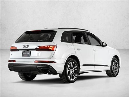 2025 Audi Q7 45 Premium Plus
