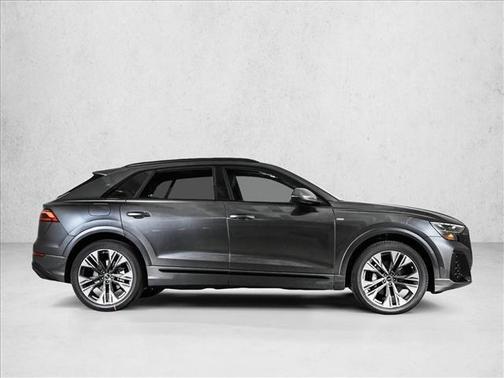 Daytona Gray Pearl 2026 Audi Q8 Premium Plus
