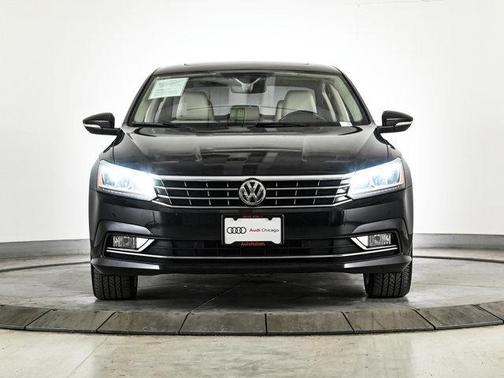2017 Volkswagen Passat 1.8T SEL Premium