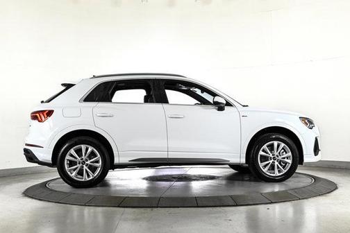 2025 Audi Q3 45 S line Premium