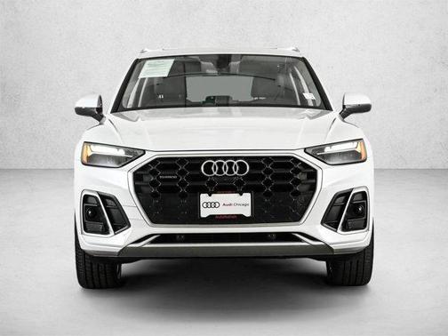 Glacier White Metallic 2023 Audi Q5 45 S line Premium Plus