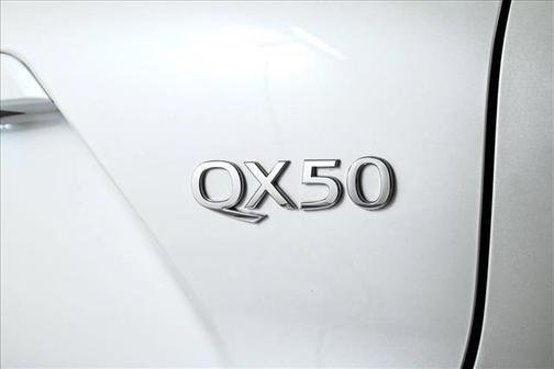2024 INFINITI QX50 Luxe