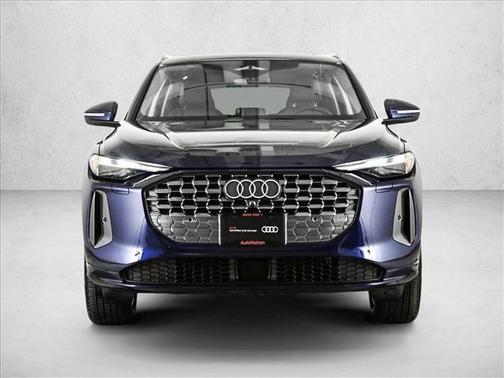 Navarra Blue Metallic 2025 Audi Q5 2.0T quattro Premium