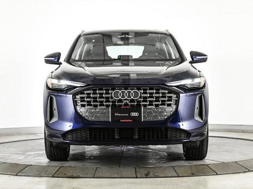 Navarra Blue Metallic 2025 Audi Q5 2.0T quattro Premium