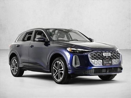 Navarra Blue Metallic 2025 Audi Q5 2.0T quattro Premium