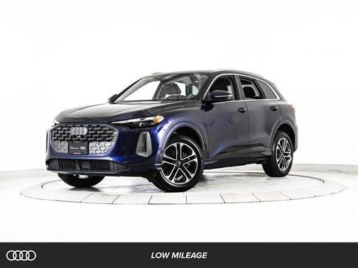 Navarra Blue Metallic 2025 Audi Q5 2.0T quattro Premium