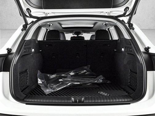 Glacier White Metallic 2025 Audi Q6 e-tron Premium