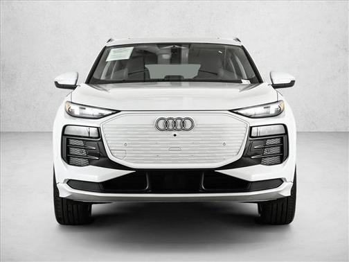 Glacier White Metallic 2025 Audi Q6 e-tron Premium