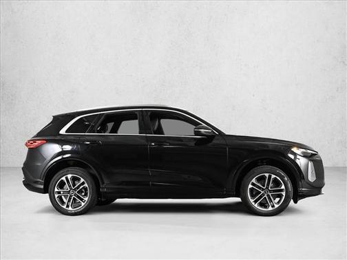 Mythos Black Metallic 2025 Audi Q5 2.0T quattro Premium