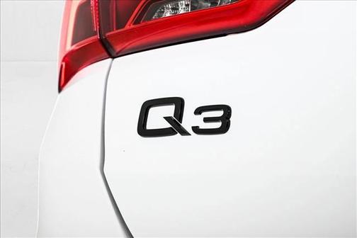 2025 Audi Q3 45 S line Premium