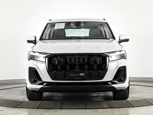 2026 Audi Q7 55 Premium