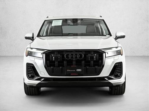 2026 Audi Q7 55 Premium