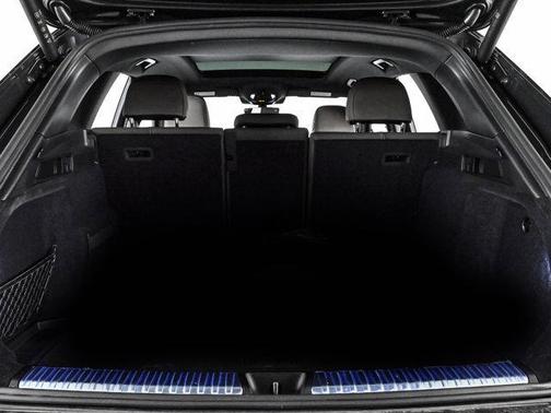 Tambora Flame 2025 Audi Q5 2.0T quattro Premium