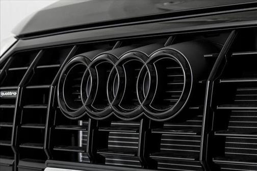 2025 Audi Q3 45 S line Premium