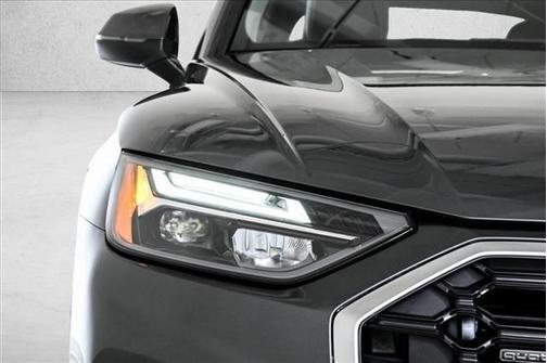 2025 Audi Q5 45 S line quattro Premium