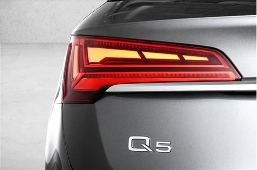 2025 Audi Q5 45 S line quattro Premium