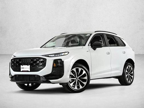Glacier White Metallic 2026 Audi Q3 S line