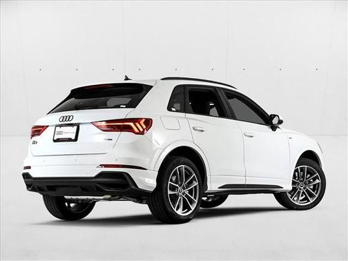 2025 Audi Q3 45 S line Premium