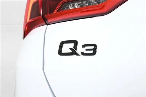 2025 Audi Q3 45 S line Premium