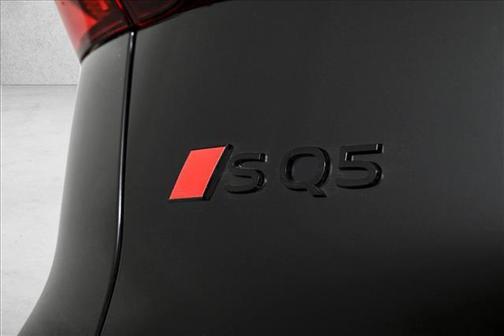 2025 Audi SQ5 3.0T quattro Premium