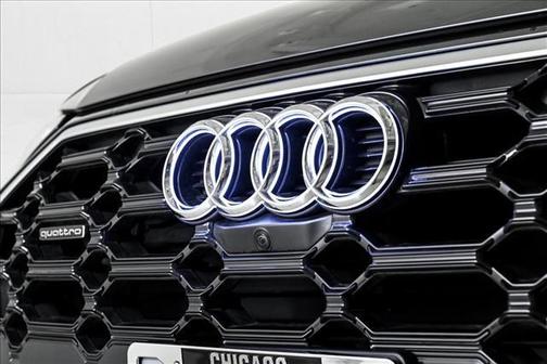 2025 Audi Q5 45 S line quattro Premium