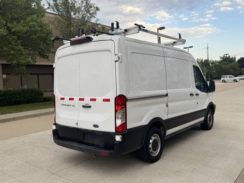 Off White 2019 Ford Transit-250 Base