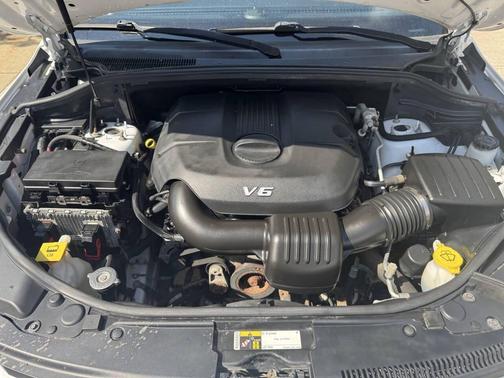 Off White 2015 Jeep Grand Cherokee Altitude