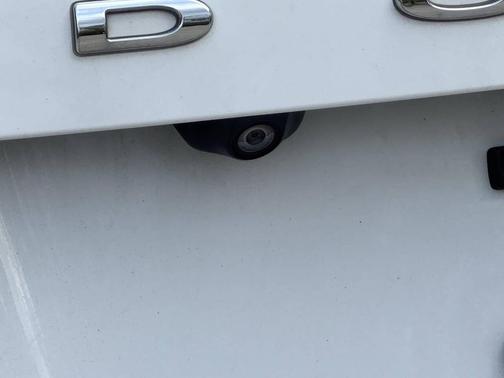 Off White 2018 Dodge Grand Caravan SE